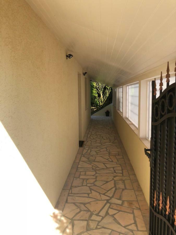 Maison Tobias Bussy-Saint-Georges Buitenkant foto
